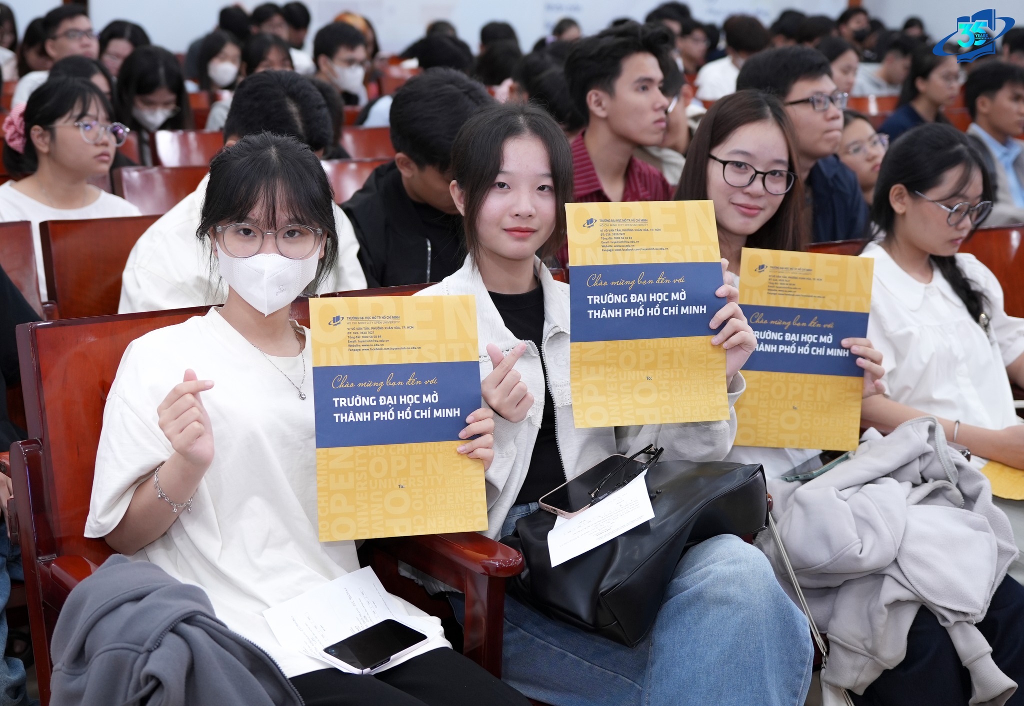 Trường Đại học Mở TP.HCM tổ chức “Tuần sinh hoạt công dân – sinh viên” cho tân sinh viên khóa 2025