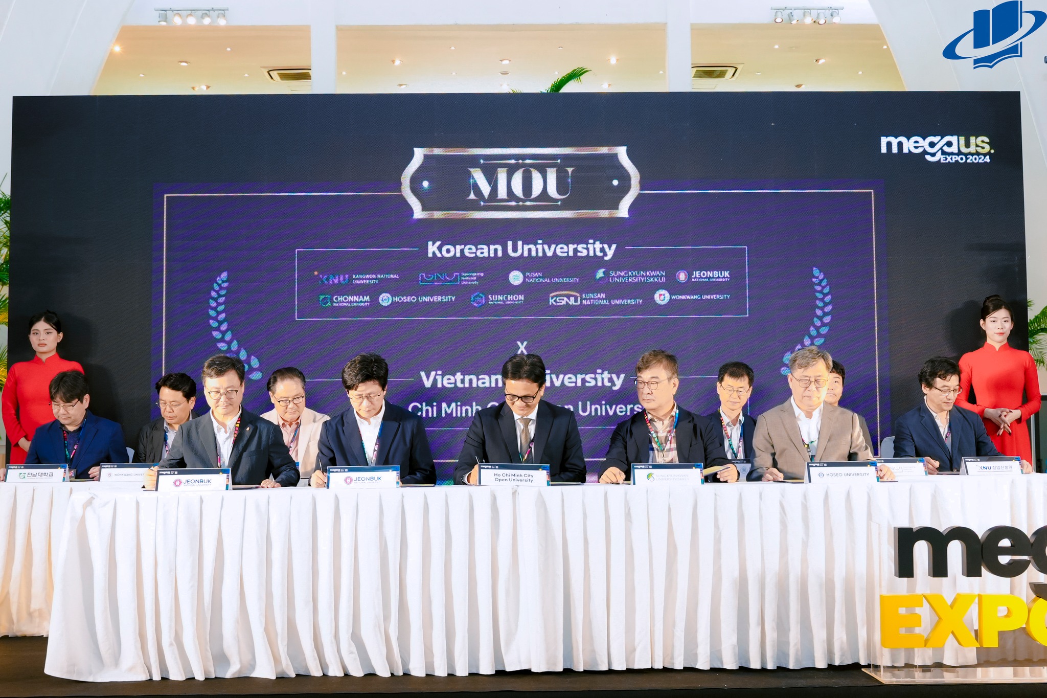 Trường Đại học Mở Thành phố Hồ Chí Minh ký kết hợp tác với 11 Trường Đại học Hàn Quốc, mở rộng hợp tác đa phương, tăng cường trao đổi văn hoá và học thuật cho sinh viên