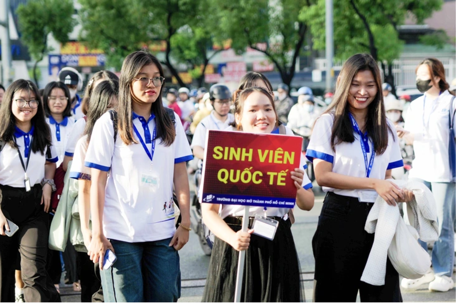 Gần 100 sinh viên quốc tế học chính quy tại Trường đại học Mở TP.HCM