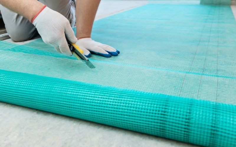 Chuẩn bị trước khi thi công lưới sợi thủy tinh chống nứt