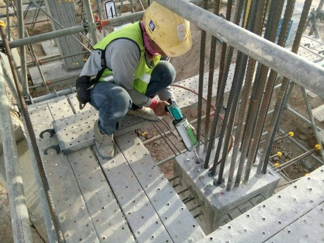 Lợi ích của hóa chất cấy thép trong công nghiệp xây dựng