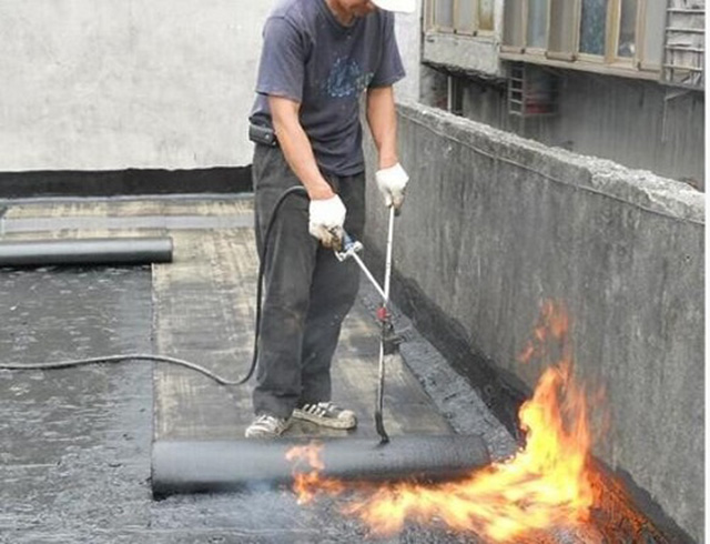 Lưu ý thi công chống thấm bằng màng Bitum