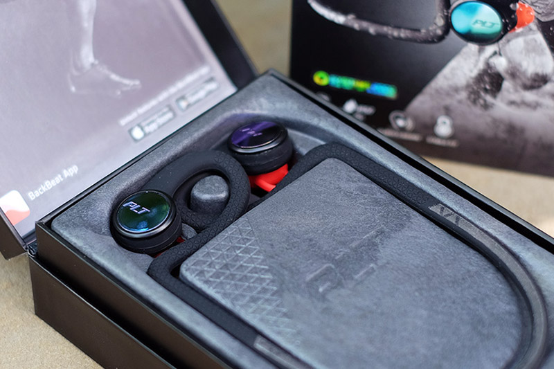 Tai nghe không dây Plantronics Backbeat Fit 2100