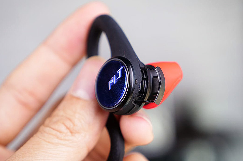 Tai nghe không dây Plantronics Backbeat Fit 2100