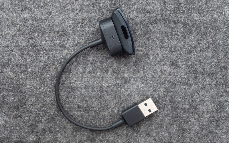 Cáp sạc Fitbit Inspire HR