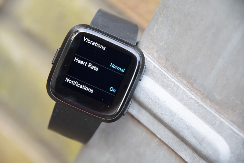 Đánh giá Fitbit Versa