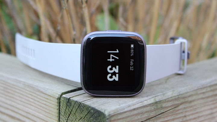 Đánh giá Fitbit Versa 2 - smartwatch theo dõi sức khỏe cao cấp