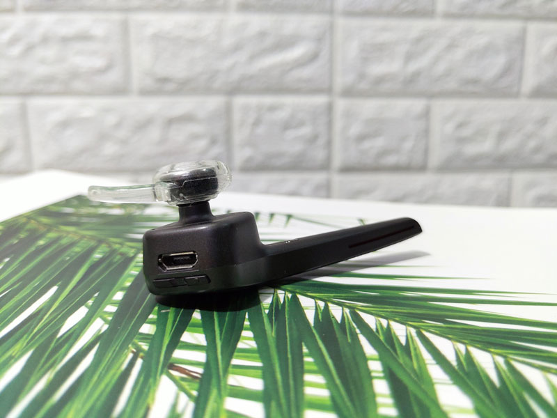 đánh giá Plantronics Voyager 3240