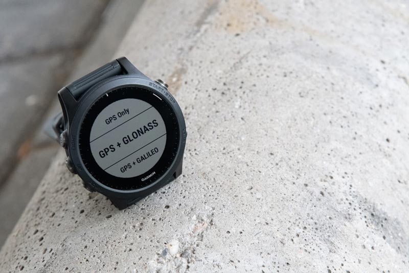 Đồng hồ Garmin Forerunner 945