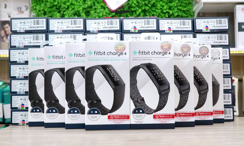 Fitbit Charge 4 - Techwear.vn