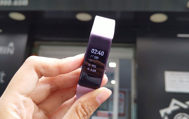 Fitbit Charge 3 và Fitbit Inspire HR