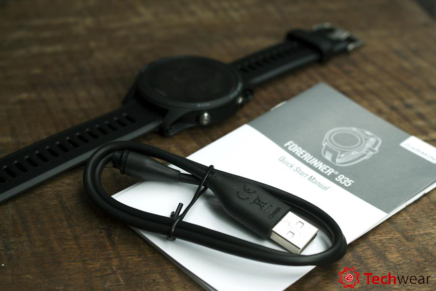 Đồng hồ Garmin Forerunner 935 - TechWear.vn