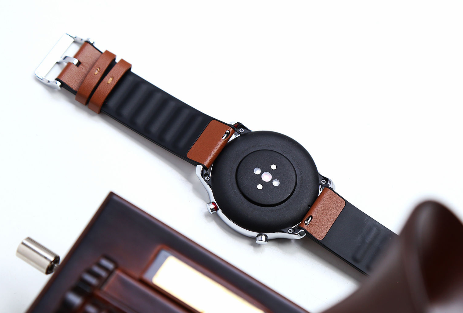 Thiết kế đồng hồ Huami Amazfit GTR