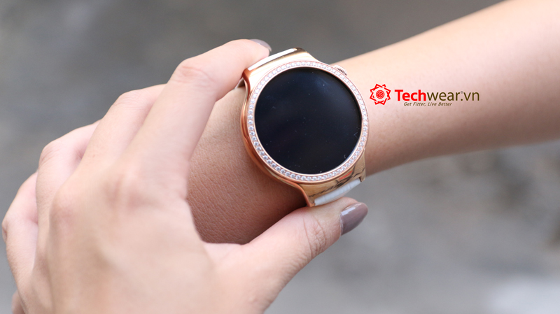 Huawei Watch Swarovski Jewel Sapphire (White leather)