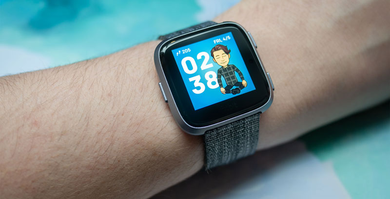 Hướng dẫn tạo mặt đồng hồ Bitmoji cho smartwatch Fitbit