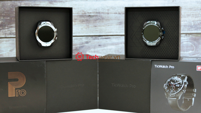ticwatch pro quốc tế và nội địa