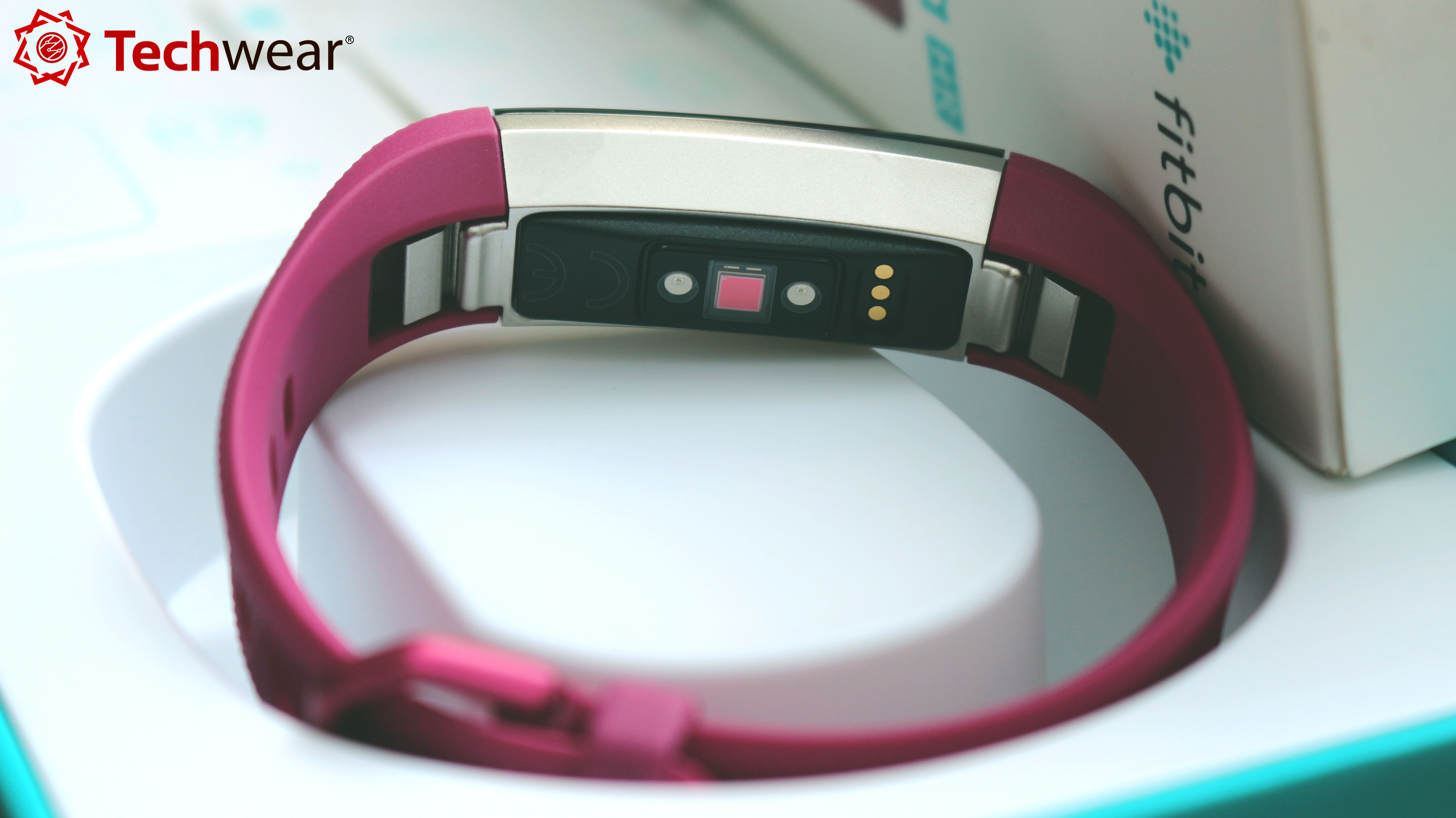 đồng hồ fitbit alta Hr techwear