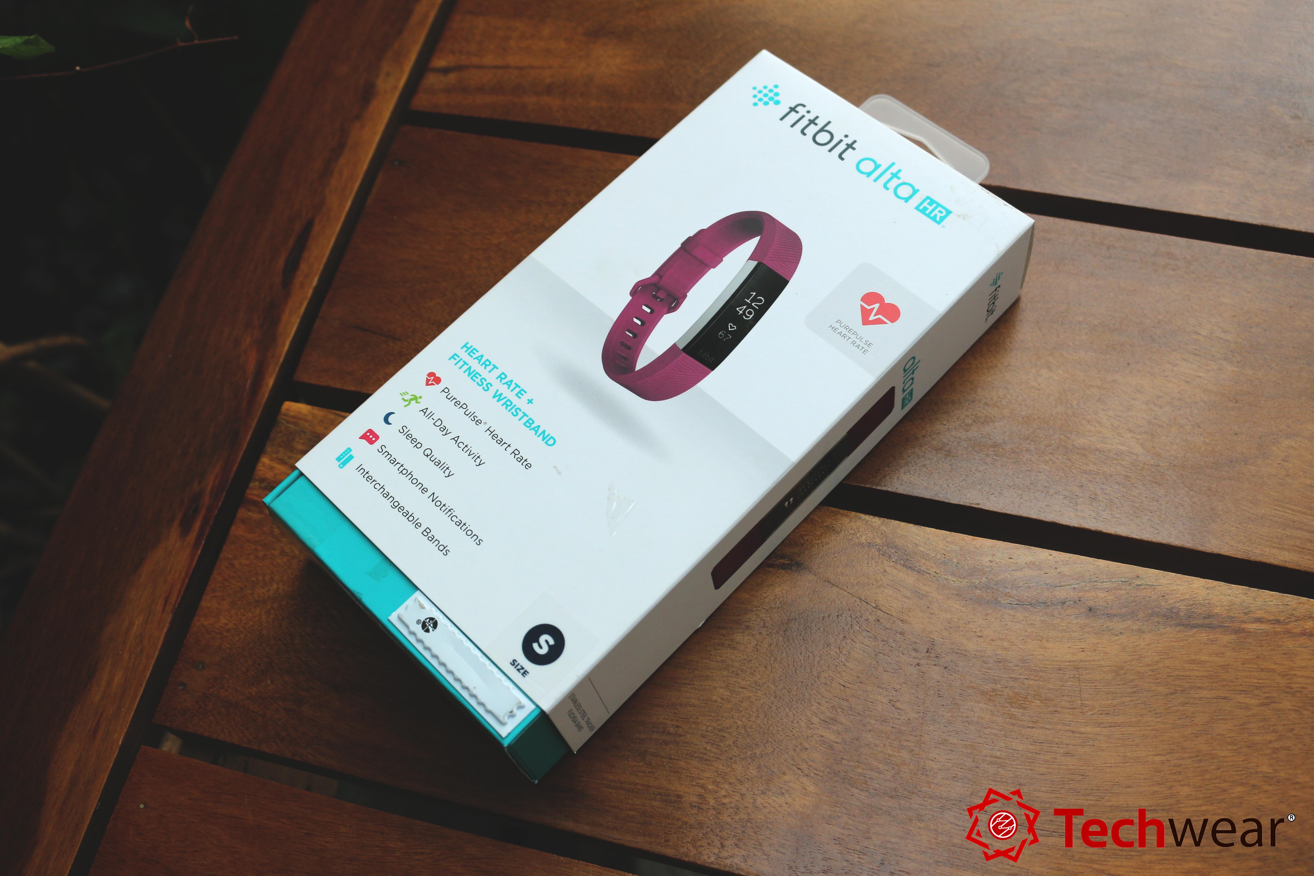 hình ảnh thực tế đồng hồ theo dõi sức khỏe fitbit alta hr