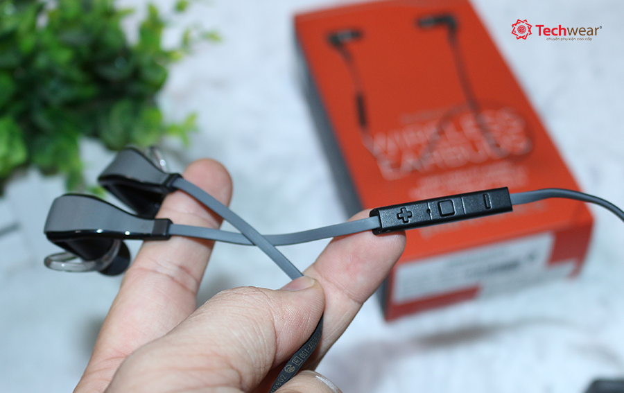 tai nghe plantronics backbeat go 2