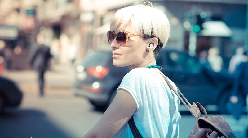 tai nghe không dây TechWear - Nuheara IQ