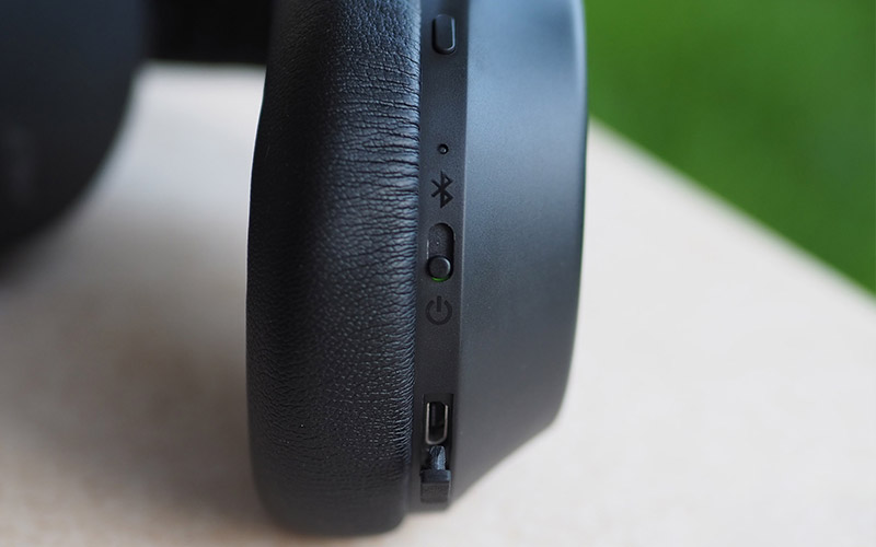 Tai nghe Plantronics Backbeat Fit 6100