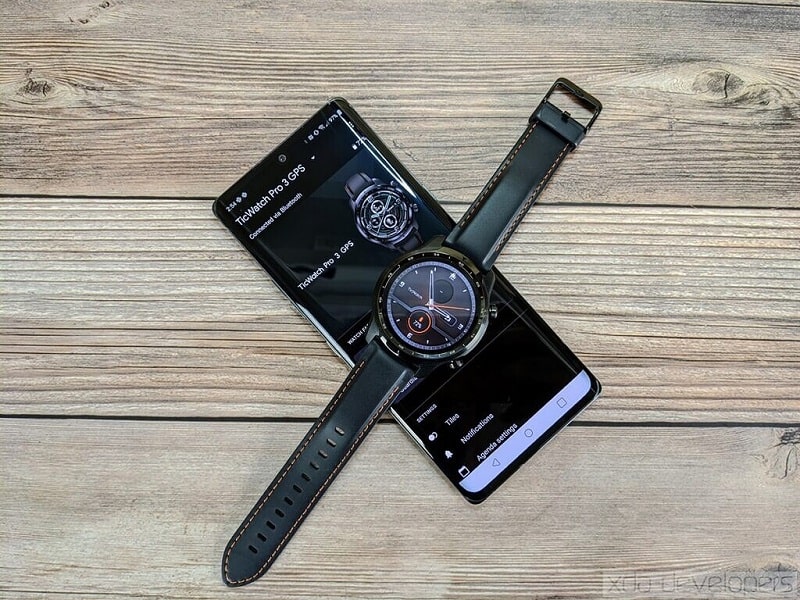 Đồng hồ thông minh Ticwatch Pro 3