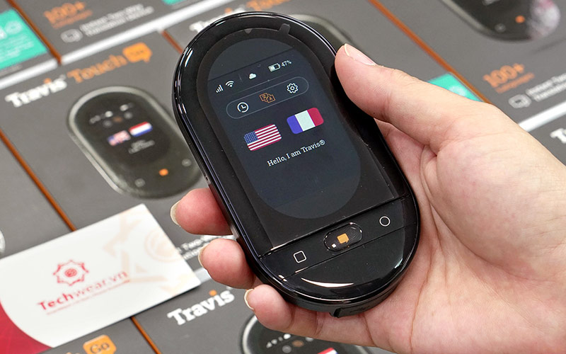 Máy phiên dịch Travis Touch Go