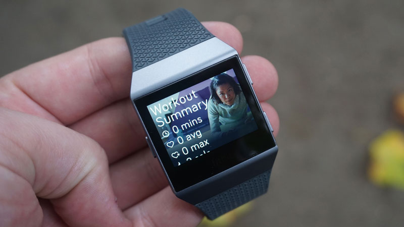 Đồng hồ Fitbit Ionic