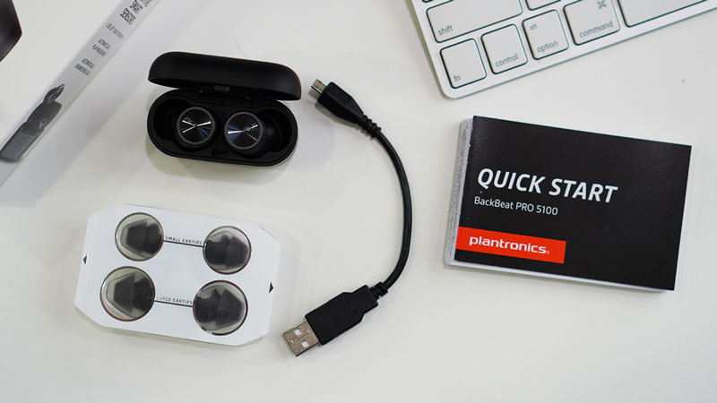 Trải nghiệm tai nghe thể thao Plantronics BackBeat Pro 5100