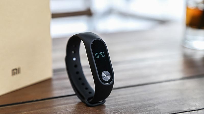 Vòng đeo tay theo dõi sức khỏe Xiaomi Mi Band 2
