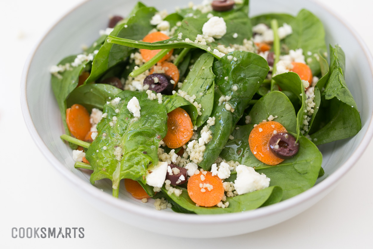 Tại sao phương Tây ưa chuộng rau chân vịt non? – Hifood.com.vn