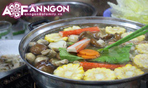 LẨU NẤM NGÀY MƯA