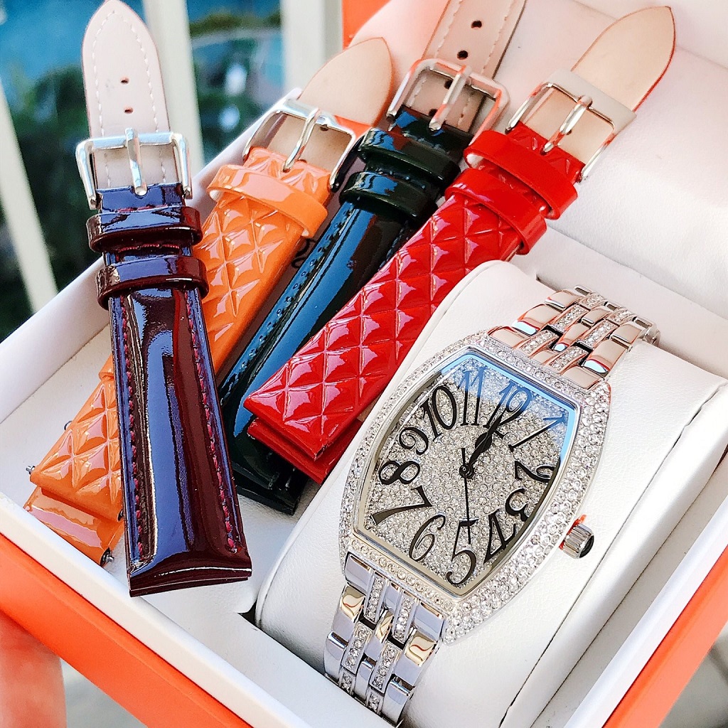 Blog-gia-ban-dong-ho-davena-chinh-hang-tai-viet-nam-hien-nay-timesstore-vn