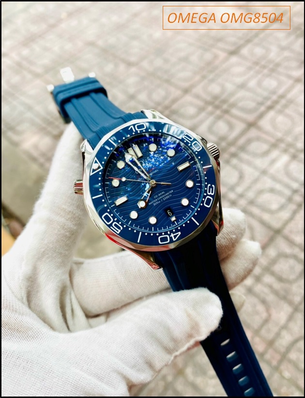 dong-ho-nam-omega-seamaster-automatic-007-day-cao-su-mat-xanh-dep-gia-re-timesstore-vn