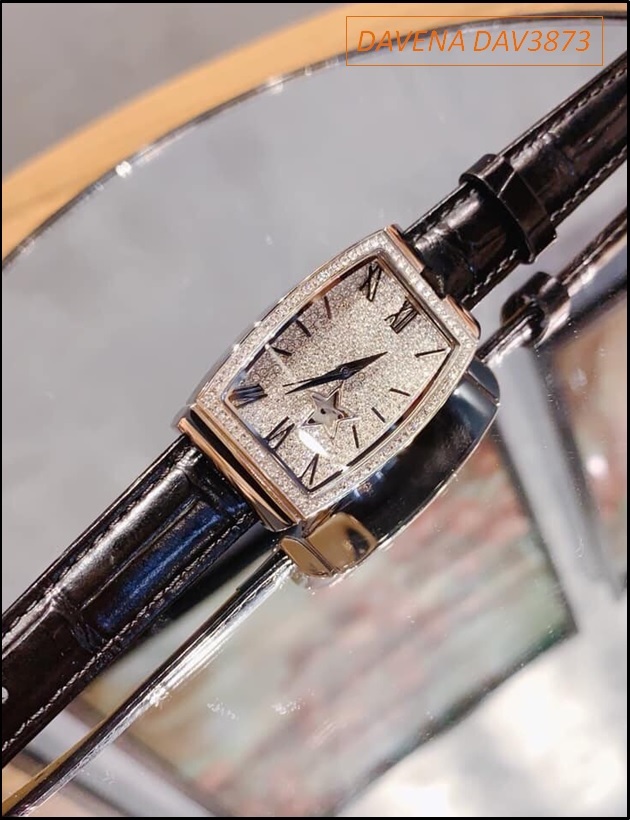 top-10-dong-ho-davena-mat-chu-nhat-dep-co-dien-classic-nhat-2021-timesstore-vn