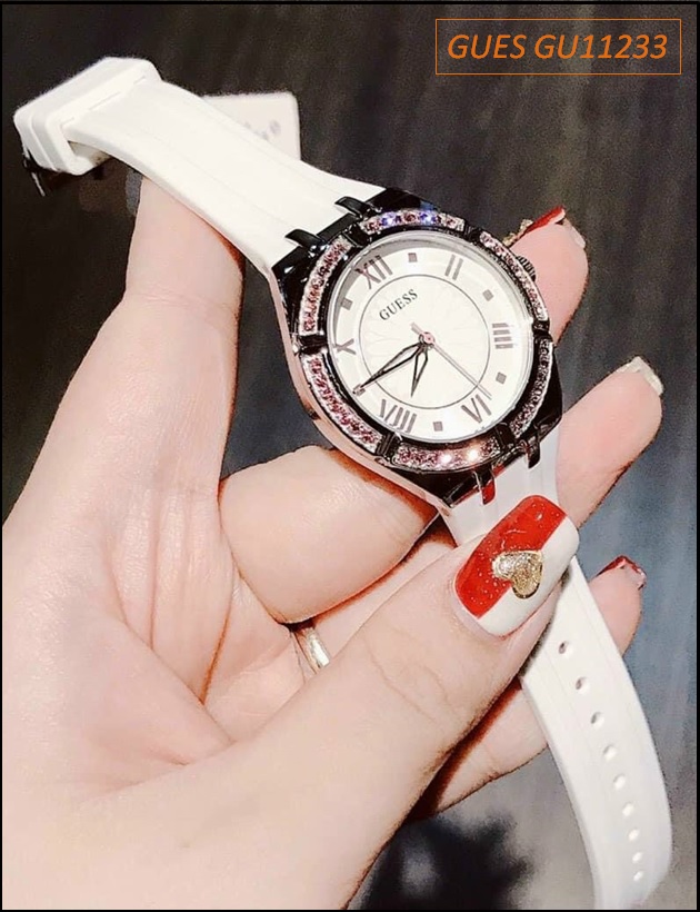 dong-ho-nu-gues-luxury-swarovski-mau-trang-thoi-trang-dep-cao-cap-timesstore-vn