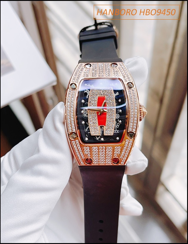 dong-ho-nu-hanboro-phien-ban-richard-mille-23-ty-le-quyen-mat-oval-swarovski-rose-gold-day-silicone-den-hotgirl-dep-gia-re-timesstore