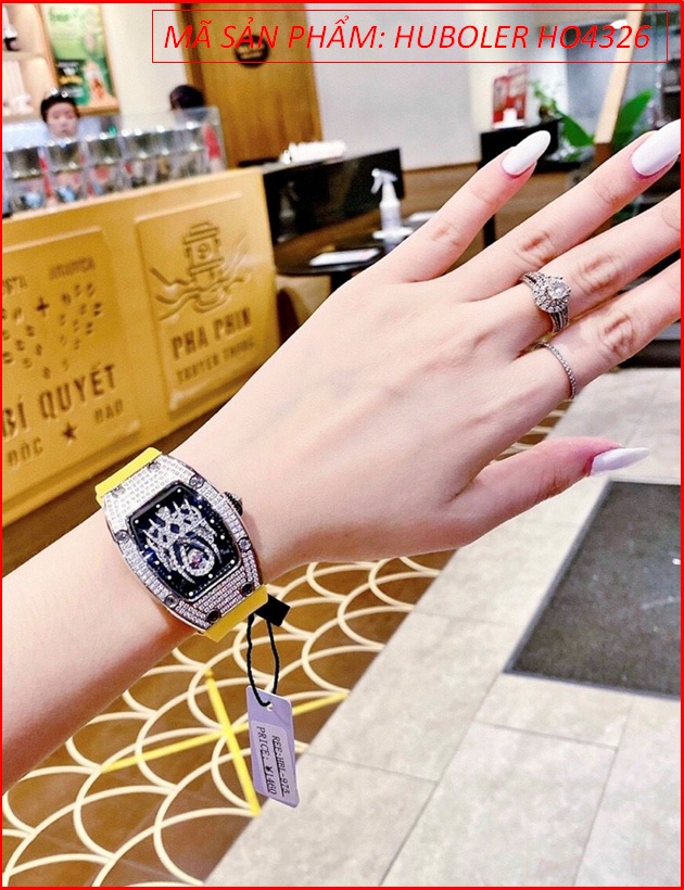 dong-ho-nu-huboler-mat-nhen-da-swarovski-day-silicone-vang-chinh-hang-dep-gia-re-timesstore-vn