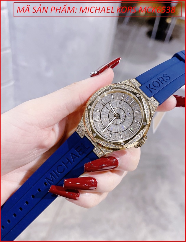 dong-ho-nu-michael-kors-lennox-three-hand-day-sillicone-xanh-timesstore-vn