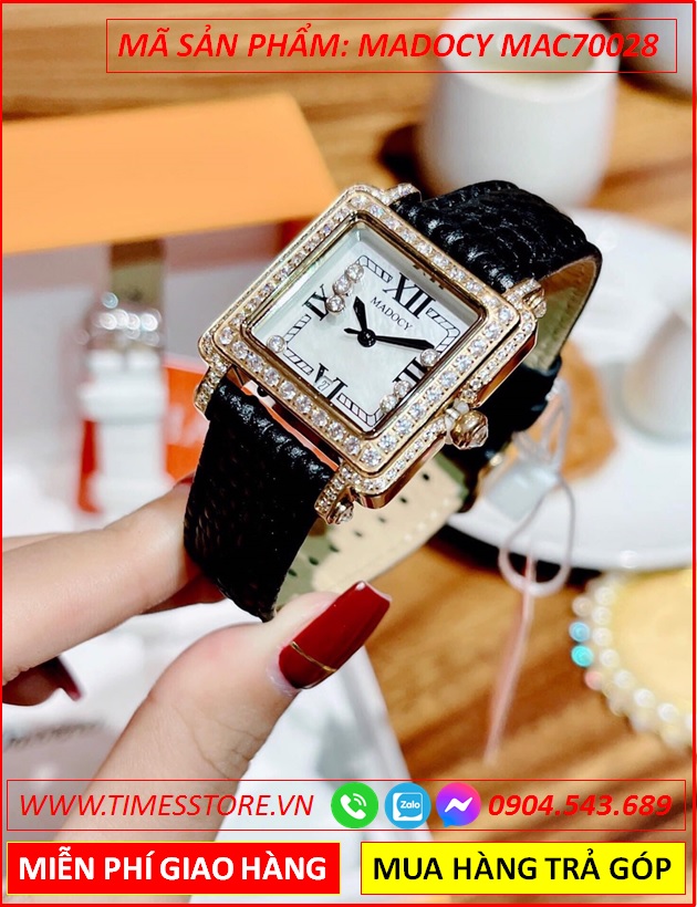 set-dong-ho-nu-madocy-mat-vuong-dinh-da-swarovski-rose-gold-day-da-den-thoi-trang-dep-timesstore-vn