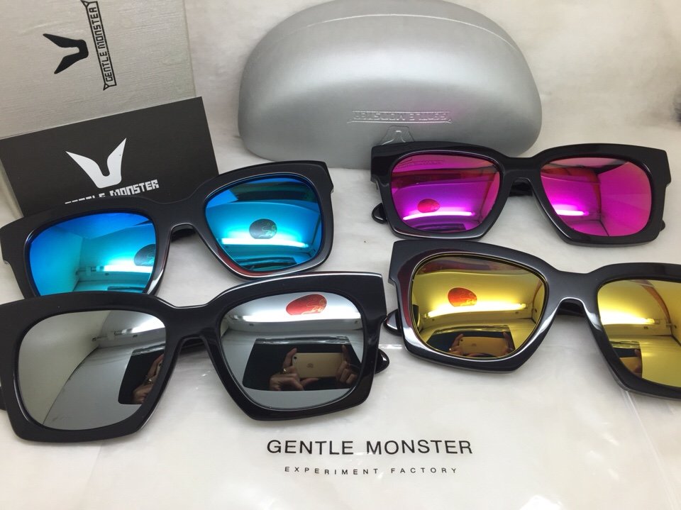 KÍNH GENTLE MONSTAR MẮT TRÁNG GƯƠNG