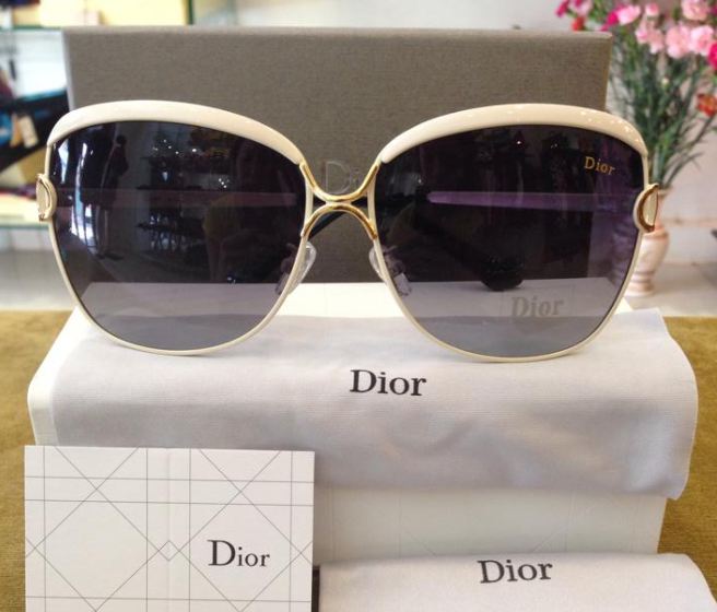 Kính Dior