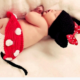 bo do chup anh be mickey