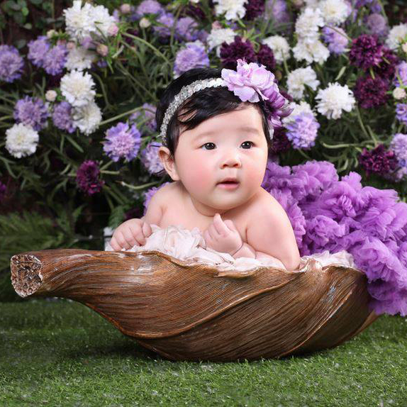 Chiếc lá chụp bé