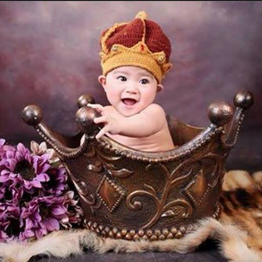 Vương miện chụp hình bé