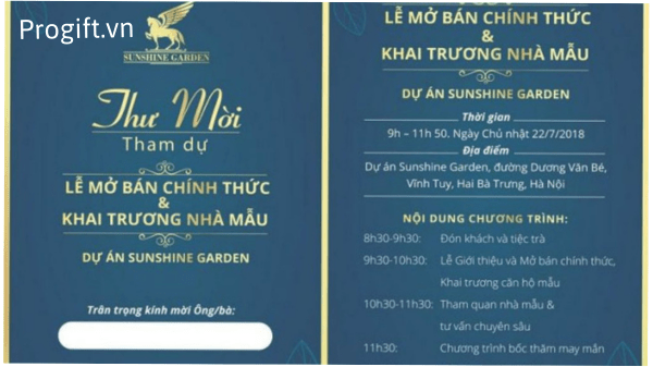 Gợi ý top 50+ mẫu thiệp mời khai trương đẹp, độc đáo dưới đây sẽ giúp bạn đưa ra lựa chọn phù hợp với tiêu chí và yêu cầu của mình. Hãy cùng Quà tặng PROGIFT tham khảo bài viết ngay nhé! Mẫu thiệp mời khai trương đẹp, sang trọng Thiệp mời khai trương là gì? Thiệp mời khai trương là một loại thiệp/văn bản được gửi đi để mời mọi người tham dự một sự kiện khai trương như khai trương cửa hàng, cơ sở kinh doanh mới, nhà hàng, hoặc một dự án quan trọng khác. Thông qua mẫu thư mời khai trương, người gửi có thể thông báo với người nhận về ngày, thời gian, địa điểm tổ chức sự kiện và mời người nhận tham dự để chia vui cùng với họ trong dịp đặc biệt này. Thiệp mời khai trương thường được thiết kế một cách trang trọng và đẹp mắt, thể hiện phong cách, tinh thần và sự chuyên nghiệp của sự kiện. Nó có thể bao gồm thông tin về người chủ sự kiện, mục đích của việc khai trương cũng như lời mời chân thành đối với người nhận. Mẫu thư mời khai trương thông báo với người nhận về ngày, thời gian, địa điểm tổ chức sự kiện Nội dung cần có trong thiệp mời khai trương Một thiệp mời khai trương cần phải mang đến sự tinh tế trong việc trình bày nội dung. Dưới đây là những yếu tố quan trọng cần xuất hiện trong một thiệp mời khai trương. Tên khách mời: Tên của khách mời nên được tạo điểm nhấn riêng biệt, nổi bật và không bao giờ được viết sai tên. Điều này thể hiện sự quan tâm đối với từng cá nhân và tạo ấn tượng đầu tiên. Thông tin về khai trương: Không chỉ là thời gian và địa điểm mà còn cần đi kèm với bản đồ hướng dẫn nếu cửa hàng nằm ở vị trí khó tìm. Hơn nữa, yêu cầu về trang phục (dress code) nếu có, giúp khách mời cảm thấy tự tin và phù hợp với không gian. Nội dung chương trình: Tóm tắt ngắn gọn về những hoạt động chính trong sự kiện, chẳng hạn: phần chính thức, giới thiệu sản phẩm hoặc dịch vụ mới, những món ăn và đồ uống thú vị mà khách mời có thể trải nghiệm. Lời cảm ơn: Không chỉ là lời mời, mà còn là lời tri ân sâu sắc đối với khách mời. Tại sao nên sử dụng thiệp mời khai trương? Khai trương là một dấu mốc quan trọng đánh dấu bước chân đầu tiên vào thế giới kinh doanh. Một sự kiện khai trương thành công không chỉ thúc đẩy doanh số và hoạt động kinh doanh, mà còn tạo điều kiện cho một năm phát triển suôn sẻ. Ngoài ra, sự kiện này còn là cơ hội để giới thiệu tầm nhìn, sứ mệnh và sản phẩm đến khách hàng, đối tác và khách mời. Mẫu thiệp mời được nhiều người yêu thích Thấu hiểu được điều này, không ít chủ cửa hàng, doanh nghiệp đã dành nhiều công sức và thời gian để sáng tạo nên tấm thiệp mời khai trương sang trọng, ấn tượng để gửi đến khách hàng. Một thiệp mời đẹp mắt không chỉ thể hiện lòng thành của bạn, mà còn là cách để thương hiệu của bạn ghi điểm với khách mời, qua đó thể hiện năng lực của cửa hàng, công ty: Thiệp mời khai trương giúp chủ cửa hàng thể hiện tôn trọng đối với khách hàng và đối tác. Thiệp mời còn là công cụ quý giá để truyền tải hình ảnh thương hiệu của doanh nghiệp. Đây là cơ hội để khách hàng tạo dựng thiện cảm về cửa hàng ngay từ lần đầu gặp gỡ, tạo sự tương tác tích cực. Từ việc thiết kế đến chất liệu, thiệp mời còn là biểu tượng cho sự đầu tư và hoành tráng của buổi lễ khai trương. Nó không chỉ là lời mời mà còn là thước đo cho mức độ chuyên nghiệp và sự chu đáo trong việc tổ chức sự kiện của bạn. >> Xem thêm: Top 20+ quà tặng khai trương công ty may mắn, tài lộc cho gia chủ Hướng dẫn làm mẫu thiệp mời khai trương chi tiết Dưới đây là hướng dẫn cách làm giấy mời khai trương đơn giản mà bạn có thể tham khảo. Bước 1: Chọn kích thước và hình dạng của thiệp mời Bạn có thể lựa chọn kích thước thiệp mời khai trương hình vuông hoặc hình chữ nhật và kích thước 10cm x 28cm, 10cm x 42cm,9,5cm x 22cm, 12cm x 17cm, 15cm x 15cm, 10cm x 15cm sao cho phù hợp nhất. Bước 2: Chọn màu sắc và chủ đề Chọn màu sắc chủ đạo cho thiệp mời. Gợi ý là bạn nên lựa chọn màu sắc phù hợp với ngành nghề hoặc bối cảnh của buổi lễ khai trương. Bước 3: Chọn font chữ Lựa chọn font chữ nên dễ đọc và phù hợp với phong cách của cửa hàng, công ty. Chọn font chữ phù hợp Bước 4: Tạo tiêu đề Lựa chọn tiêu đề phù hợp, viết tiêu đề vào thiệp. Lưu ý nên đặt chính giữa thiệp mời và chữ to rõ để làm nổi bật phần tiêu đề. Bước 5: Thêm thông tin cần thiết Thêm thông tin quan trọng như: ngày, giờ, địa điểm diễn ra buổi lễ khai trương. Bước 6: Viết lời mời Viết lời mời chân thành và gửi đến người nhận. Bước 7: Bổ sung thêm thông tin khác Có thể bổ sung thêm hình ảnh biểu trưng của cửa hàng, logo,... liên quan đến sự kiện. Bước 8: Kiểm tra và chỉnh sửa Đây là bước quan trọng, đảm bảo thiệp mời khai trương không sai lỗi chính tả, font chữ, ngữ pháp hay cấu trúc câu. Kiểm tra đầy đủ thông tin ngày, giờ, địa điểm diễn ra sự kiện đã đúng chưa. Sau khi hoàn thành chỉnh sửa, đọc lại một lần nữa và yêu cầu người khác xem thêm một lần nữa trước khi thực hiện in thiệp mời khai trương. Bước 9: In và gửi Cuối cùng in số lượng thiệp và gửi đến khách mời. Top 20 Mẫu thiệp mời khai trương đẹp, ấn tượng Tổng hợp những mẫu thiệp mời khai trương đẹp mê ly mà bạn có thể tham khảo để đưa ra ý tưởng cho cửa hàng, công ty của mình. Mẫu 1 Mẫu 2 Mẫu 3 Mẫu 4 Mẫu 5 Mẫu 6 Mẫu 7 Mẫu 8 Mẫu 9 Mẫu 10 Vừa rồi là những thông tin về thiệp mời khai trương mà bạn có thể tham khảo, nếu bạn còn bất kỳ câu hỏi gì liên quan hoặc bạn muốn mua quà tặng khai trương hãy liên hệ với Quà tặng PROGIFT để tham khảo nhiều mẫu đẹp, độc lạ nhé!