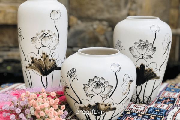 Đồ trang trí gốm sứ giúp đem đến không gian tinh tế, ấn tượng