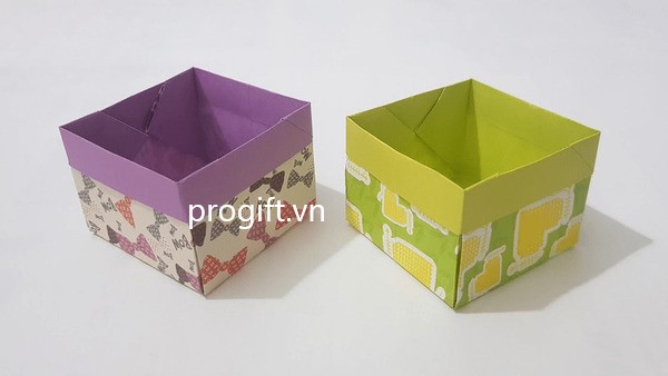 Gấp hộp giấy hình vuông có nắp từ giấy bìa cứng