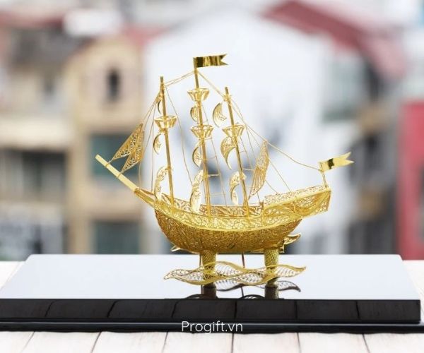 Có thể tặng thuyền buồm cho nhiều đối tượng