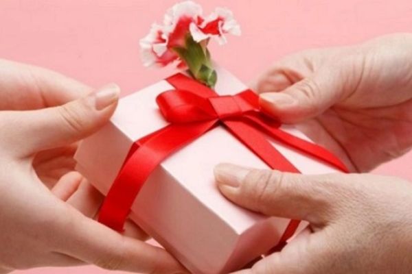 Những lưu ý cho quà tặng học sinh cuối năm